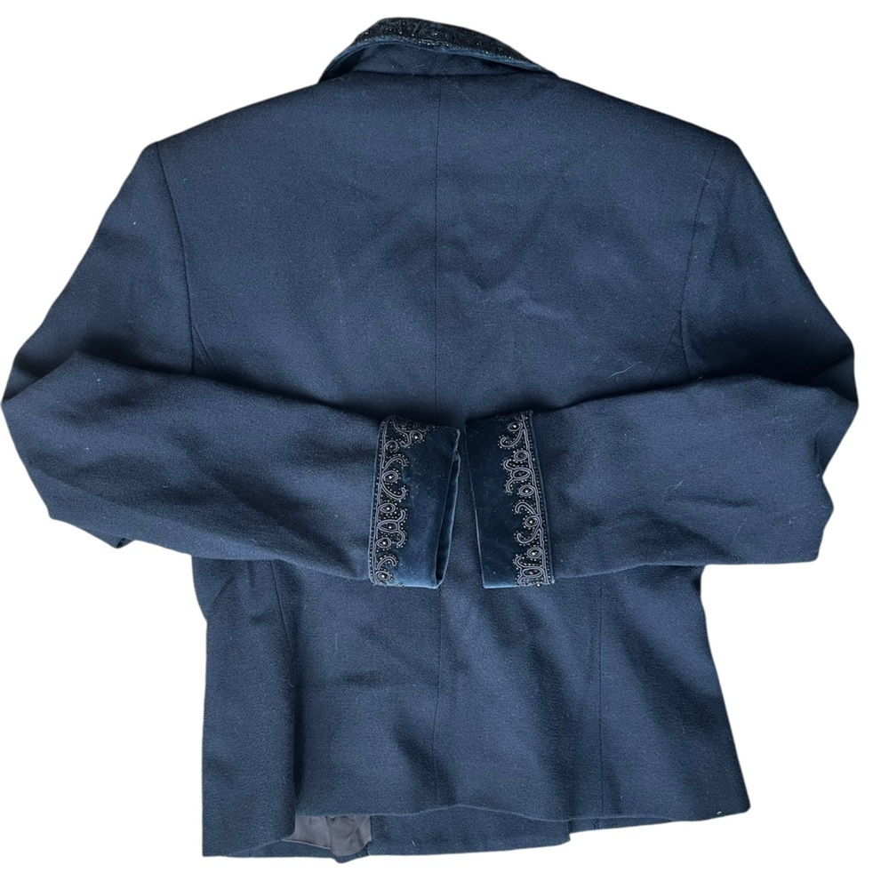 Nolan Miller navy blue Bead embroidered velvet collar, wool blazer size 6. - Picture 2 of 8
